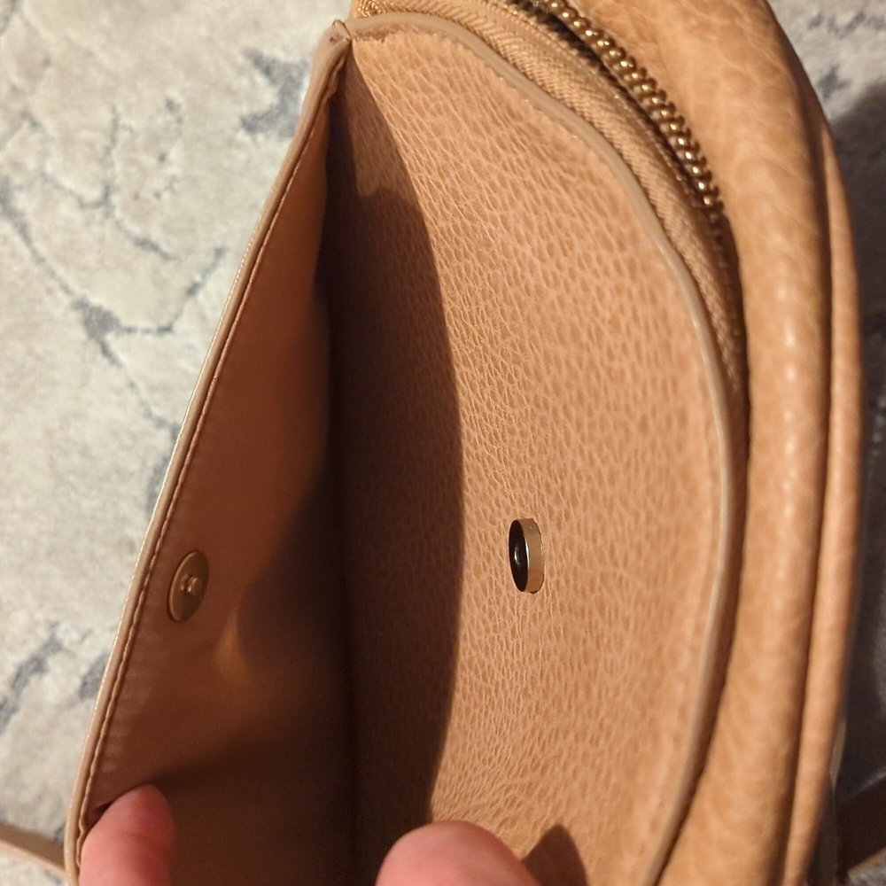Leather Urban Original Carousel Vegan Crossbody Handbag, Tan - Picture 4 of 8